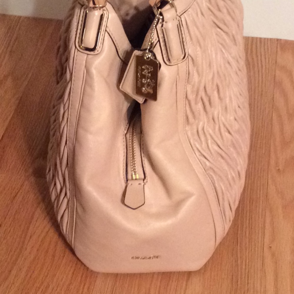 Authentic Coach purse - Picture 7 of 8